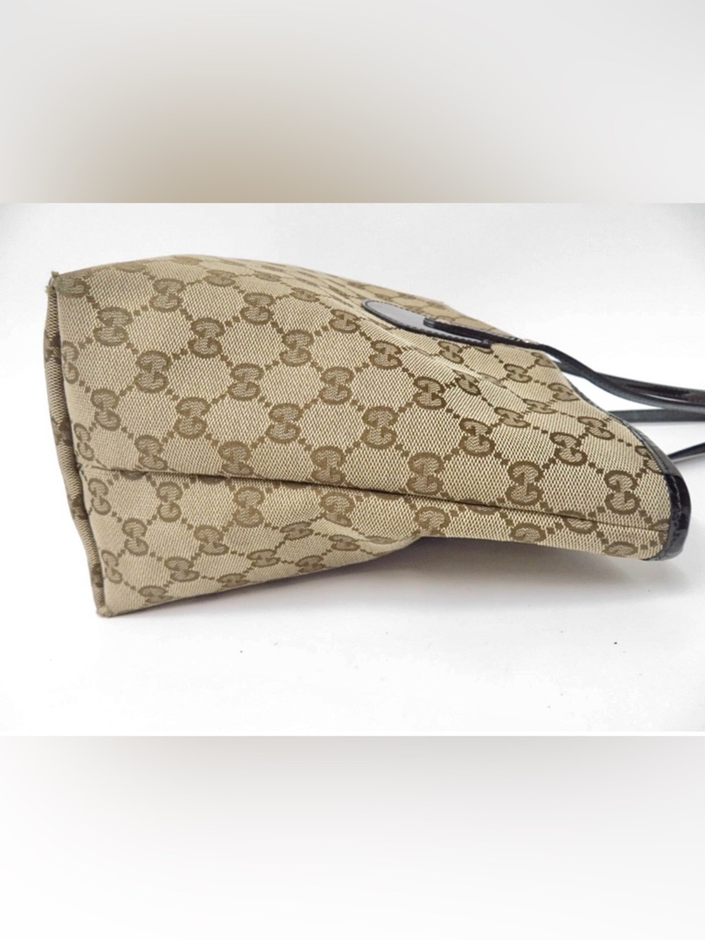 Gucci Beige GG Monogram Canvas Patent Leather Tote Bag - Picture 4 of 16
